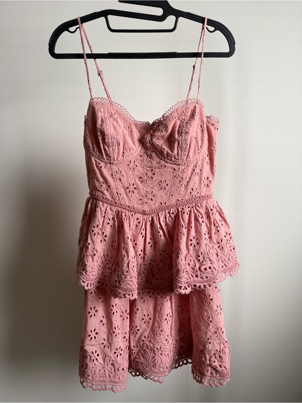 NBD Eyelet Lace Mini Dress in Pink Size Small Like New - Picture 2 of 11
